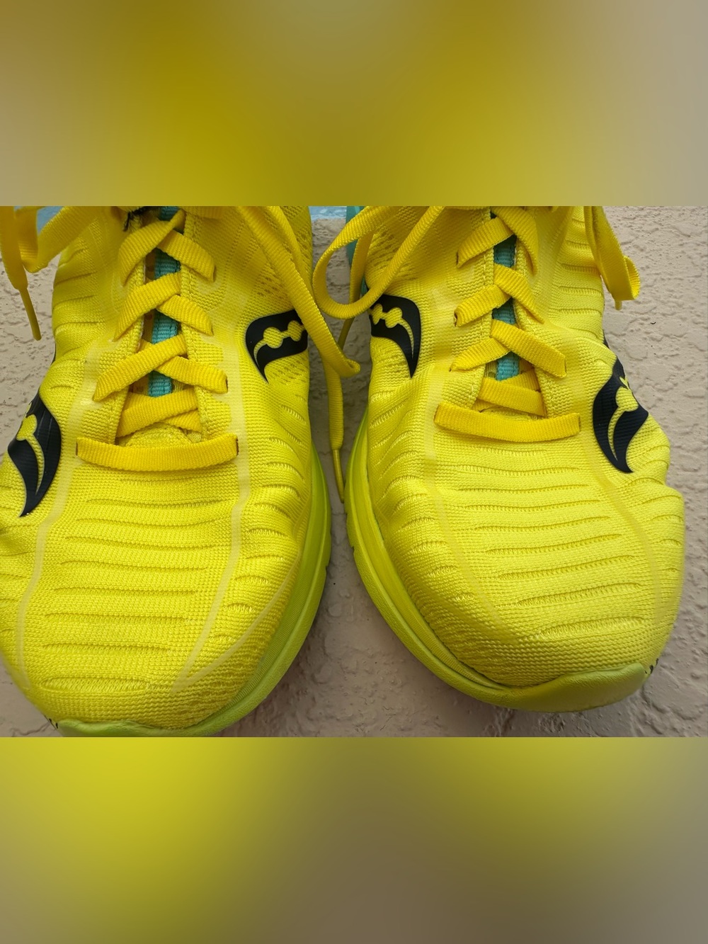 Saucony Kinvara 10 Neon Yellow NYC Marathon Edition Running Shoes Size 9.5 VGC - Picture 8 of 14
